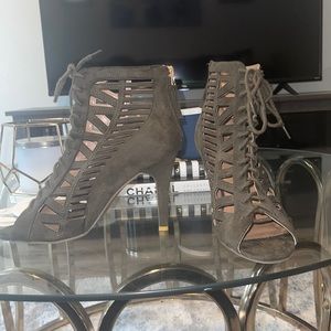 Super cute heels for sale!